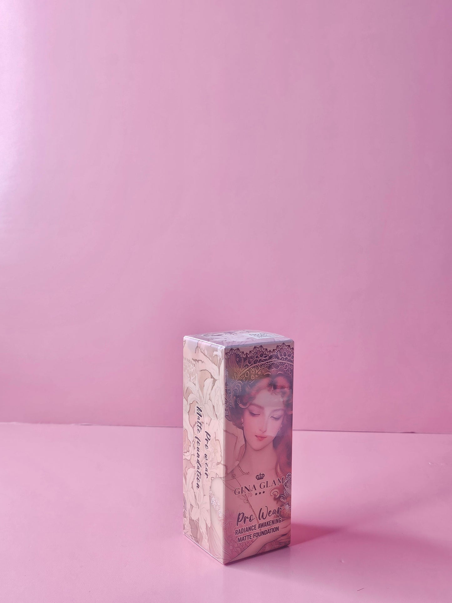 Gina Glam Matte Foundation NO.01 ivory white